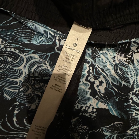 Lululemon shorts - Picture 3 of 3